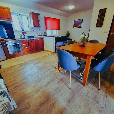 Apartments Joy تْسافتات المظهر الخارجي الصورة